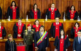 En un hecho sin precedentes Maduro acudió a rendir cuentas de su gestión al Tribunal Supremo de Justicia (TSJ)