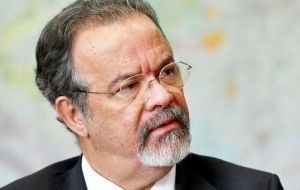 “Lo que ha sucedido en los presidios es una tragedia humana. Pero no es la única causa, pero amplifica la tragedia humana”, señaló Jungmann en Brasilia.