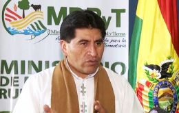 El César Cocarico explicó que la FAO ofrece a Bolivia asesoramiento técnico en el control de plagas, puesto que ellos cuentan con especialistas en África y Asia.