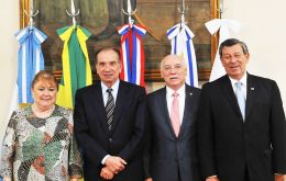 Del encuentro participan la canciller Malcorra y sus pares de Brasil, Aloysio Nunes; Paraguay, Eladio Loizaga, y Uruguay, Rodolfo Nin Novoa.