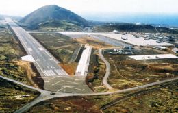  La pista en la isla Ascensión precias de urgentes reparaciones y de ampliación para operar con aviones de mayor porte 