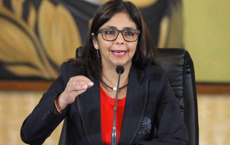 La canciller Delcy Rodriguez acusó a los once países de avalar “la violencia vandálica de la oposición” 