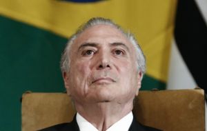 Temer se basó en peritos convocados por el diario Folha de Sao Paulo, que dijeron que el audio pudo ser editado unas 50 veces.