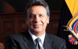 Moreno quien sufre una paraplejia a causa de un balazo durante una rapiña, fue entre 2007 y 2013 vicepresidente de Correa y de la revolución ciudadana