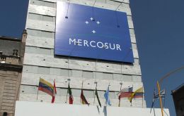 “Exhortamos al gobierno de Venezuela a poner fin inmediatamente a todo discurso y acciones que incentiven una mayor polarización”, dijo Mercosur 