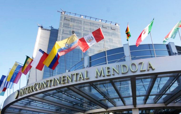 La reunión del Consejo Mercado Común (CMC), y cumbre presidencial de Mercosur se realiza por tercera vez en Mendoza.