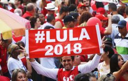 Lula está recorriendo Brasil en una campaña electoral anticipada con vistas a los comicios de octubre de 2018 en los que se postulará para un tercer mandato