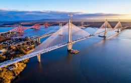 Escocia espera atraer a turistas de todo el mundo con estas tres enormes construcciones, al igual que hace el Golden Gate de San Francisco.