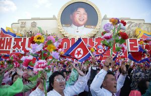 Las sanciones contra Corea del Norte “no han cambiado muchas cosas” en ese país, y aunque los norcoreanos sufren, siguen apoyando a Kim Jong-un, recordó. 