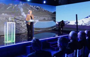 “El proyecto puso a Chile definitivamente entre los países que optaron por una energía que no se agota; una limpia, diversa”, dijo Michelle Bachelet