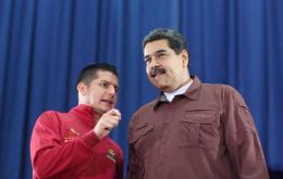 El “Plan conejo” pretende reducir el desabastecimiento de alimentos básicos, dijo Maduro junto al ministro de Agricultura Urbana, Freddy Bernal