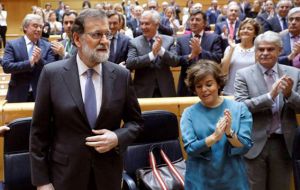 El Senado en Madrid respaldó la ejecución del artículo 155 de la Constitución con el objetivo de frenar la determinación de la Generalitat. 