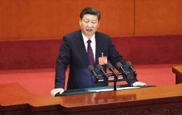 “En las últimas décadas, la globalización ha contribuido significativamente al crecimiento mundial; se ha convertido en un cambio histórico irreversible”, dijo Xi
