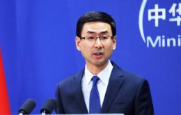 El portavoz del Ministerio de RR.EE. de China, Geng Shuang, dijo que la cooperación entre Beijing y Caracas, estaba “procediendo normalmente”. 