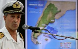 ”Cambió de fase (de rescate) a búsqueda”, declaró el portavoz de la Marina Enrique Balbi.