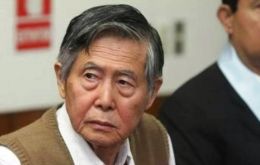 Alberto Fujimori (1990/2000), figura que polariza la política del Perú: algunos lo alaban por derrotar a Sendero Luminoso, otros lo odian por su gobierno autoritario
