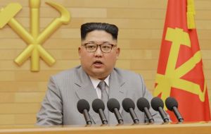 Trump reaccionó a unas imágenes divulgadas en las que el líder norcoreano hace gala de tener la capacidad de pulsar el botón nuclear en todo momento.