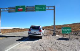 Entre el 13 y 20 de enero se ampliará el horario de atención en pasos fronterizos a Chile y se reforzará la cantidad de personal y unidades de atención móviles. 