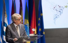 El ministro de Relaciones Exteriores de España, Alfonso Datis, dijo que la Unión Europea debe firmar el acuerdo con Mercosur y no dejar pasar la oportunidad