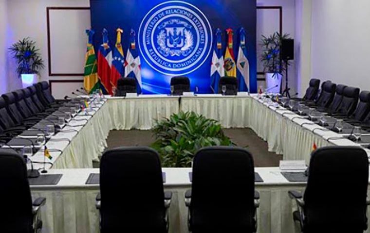 Chile reiteró su decisión de “suspender de manera indefinida su participación en el diálogo de República Dominicana” 
