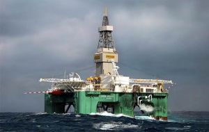  La petrolera Premier Oil informó a los legisladores de las Islas sobre los avances y desarrollo en el yacimiento offshore de Sea Lion