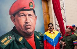 Maduro se mofa de quienes le llaman “Maburro” y se considera el presidente más democrático y atribuye la crisis a una “guerra económica”, apoyada por EE.UU. Foto: EFE