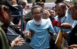 Fujimori, que cumplía una condena de 25 años por otras dos matanzas perpetradas en su gobierno fue indultado en la víspera de Navidad por el presidente Kuczynski. 