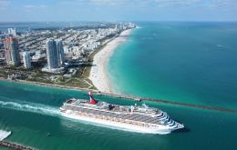 Por Miami pasan cada año más de cinco millones de pasajeros, según la portavoz Andria Muniz-Amador. En el pasado ejercicio hubo nuevo récord, 5,3 millones