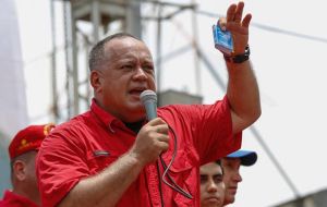 Diosdado Cabello, dijo a una radio estatal que propondrá a la Constituyente que el 22 de abril también se elijan los diputados de la Asamblea Nacional. 