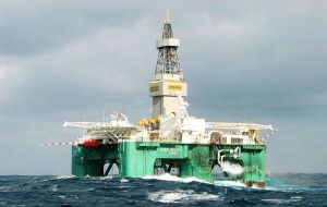 La consulta se centrará en el régimen impositivo para actividades petroleras en aguas de las Falklands