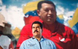  “Aquí se va a continuar con esa revolución que nos encomendó el comandante Chávez”, dijo en su cuenta de Twitter el Presidente Nicolás Maduro
