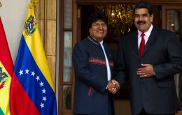 Evo Morales, mostró su solidaridad con Maduro y expresó su deseo de que en Perú “cambien y revisen” la decisión sobre el presidente de Venezuela