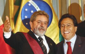 Toledo inauguró la ruta en 2006 junto a su homólogo brasileño Lula da Silva, quien también enfrenta acusaciones de corrupción en su país.
