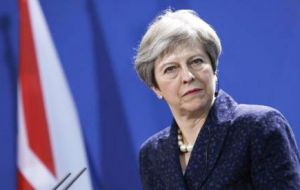 El miércoles la primera ministra británica, Theresa May, anunció la expulsión de 23 diplomáticos rusos y la suspensión de los contactos bilaterales con Rusia