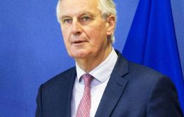 “Hemos alcanzado un acuerdo sobre el periodo de transición”, declaró Michel Barnier durante una rueda de prensa posterior a la última ronda de negociación