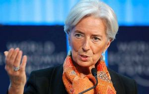 La Directora Gerente del FMI Christine Lagarde dijo que se han iniciado discusiones sobre cómo trabajar juntos para fortalecer la economía argentina
