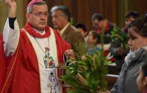 Admitió haber constatado que fue mal informado respecto al obispo de Osorno, Juan Barros, a quien acusan de encubrir al cura Fernando Karadima