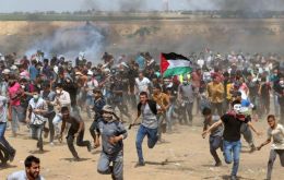 Según el Ministerio de Salud palestino, además de 55 muertos hay unas 2.410 personas resultaron heridas, entre ellos 200 menores.