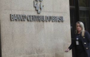La sorpresiva decisión del Banco Central brasileño es reflejo de las expectativas de un alza en los rendimientos de los bonos del Tesoro de Estados Unidos