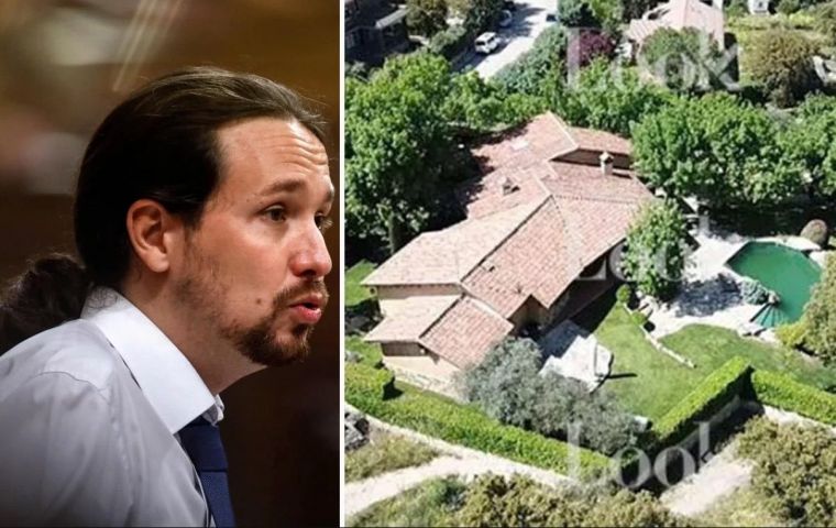 El secretario general de Podemos, Pablo Iglesias, intentó explicar la compra de una mansión de 600 mil Euros en Madrid, que lo tiene en medio de la polémica. 