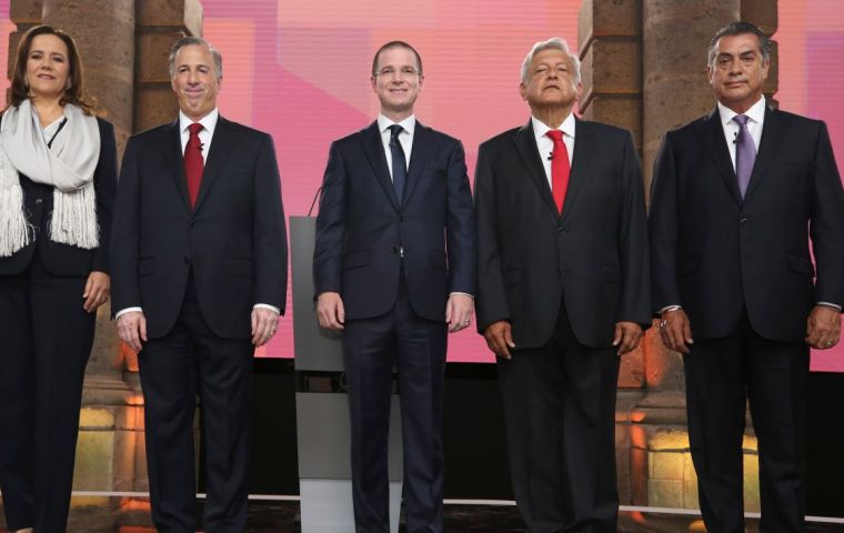 El debate televisado sirvió, sobre todo, para mostrar que la batalla por la Presidencia es hoy cosa de dos: Andrés Manuel López Obrador y Ricardo Anaya. 