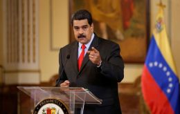  “Deben irse del país en 48 horas en protesta y en defensa de la dignidad de la patria venezolana”, dijo el mandatario Nicolás Maduro