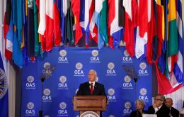 En una recepción ofrecida a 22 de los 34 países de OEA, Pence intentó convencerlos para que este martes aprueben la resolución de suspender a Venezuela