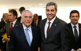 “Es inaceptable que tengamos solamente un puente” entre Paraguay y Brasil, declaró Abdo Benítez tras su reunión con Michel Temer