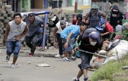 Mientras este lunes se reanudaba un intento de espacio de diálogo, seis ciudades fueron atacadas por las “fuerzas combinadas” del Ejecutivo de Ortega
