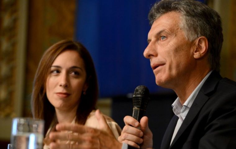 Macri, junto a la gobernadora Maria Eugenia Vidal, recordó que en el último año, se generaron “más de 600.000 puestos de trabajo” en Argentina 