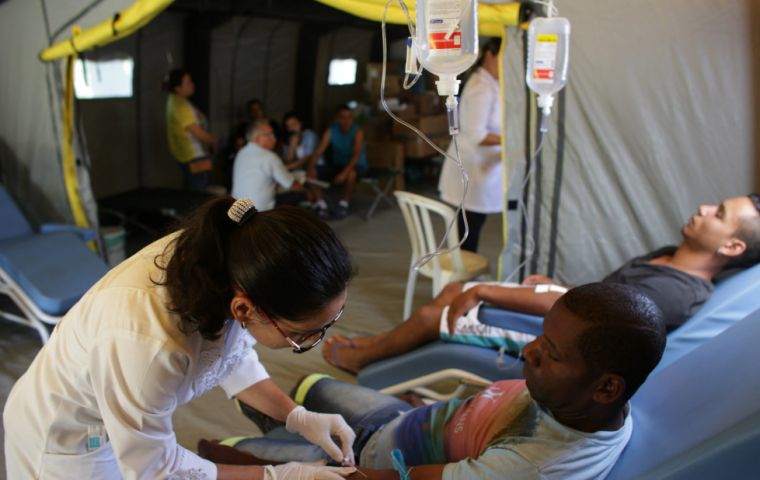 El documento de OPS refiere al “aumento significativo” de la malaria en Venezuela desde 2015, cuando se registraron 136.000 casos, que pasaron a 406.000 en 2017