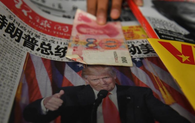 La política estadounidense “actualmente interfiere con el proceso de globalización económica” y “daña el orden económico mundial”,  Li Chenggang 