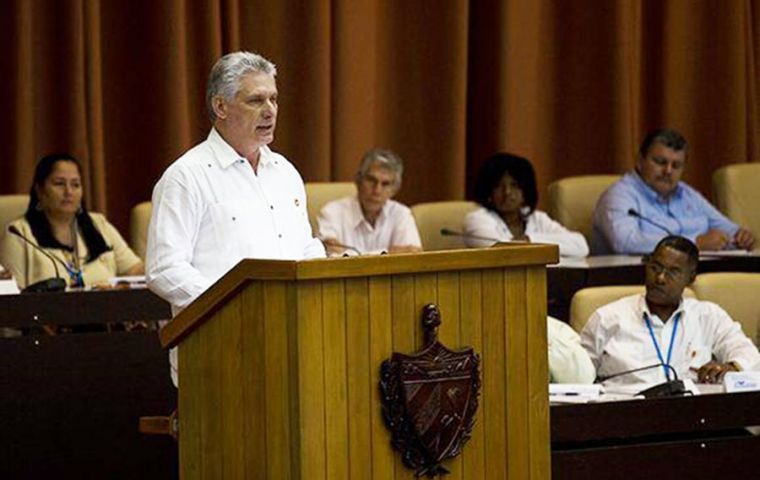 El presidente Díaz-Canel animó a la participación popular para “expresar libremente sus opiniones para que el texto refleje el hoy y el futuro de la Patria”. 