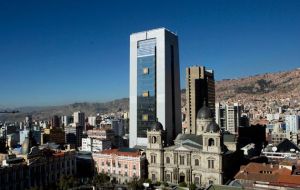 La nueva sede del Ejecutivo boliviano, de 28 plantas y bautizada como la Casa Grande del Pueblo, sea inaugurada el 9 de agosto próximo 